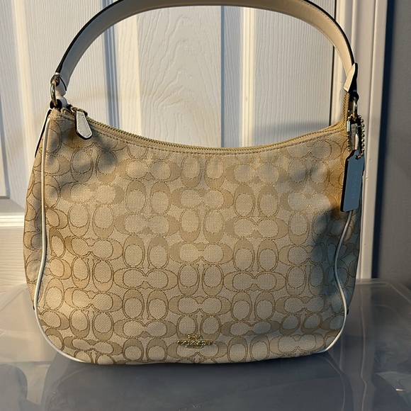 Coach Bag - Picture 2 of 4